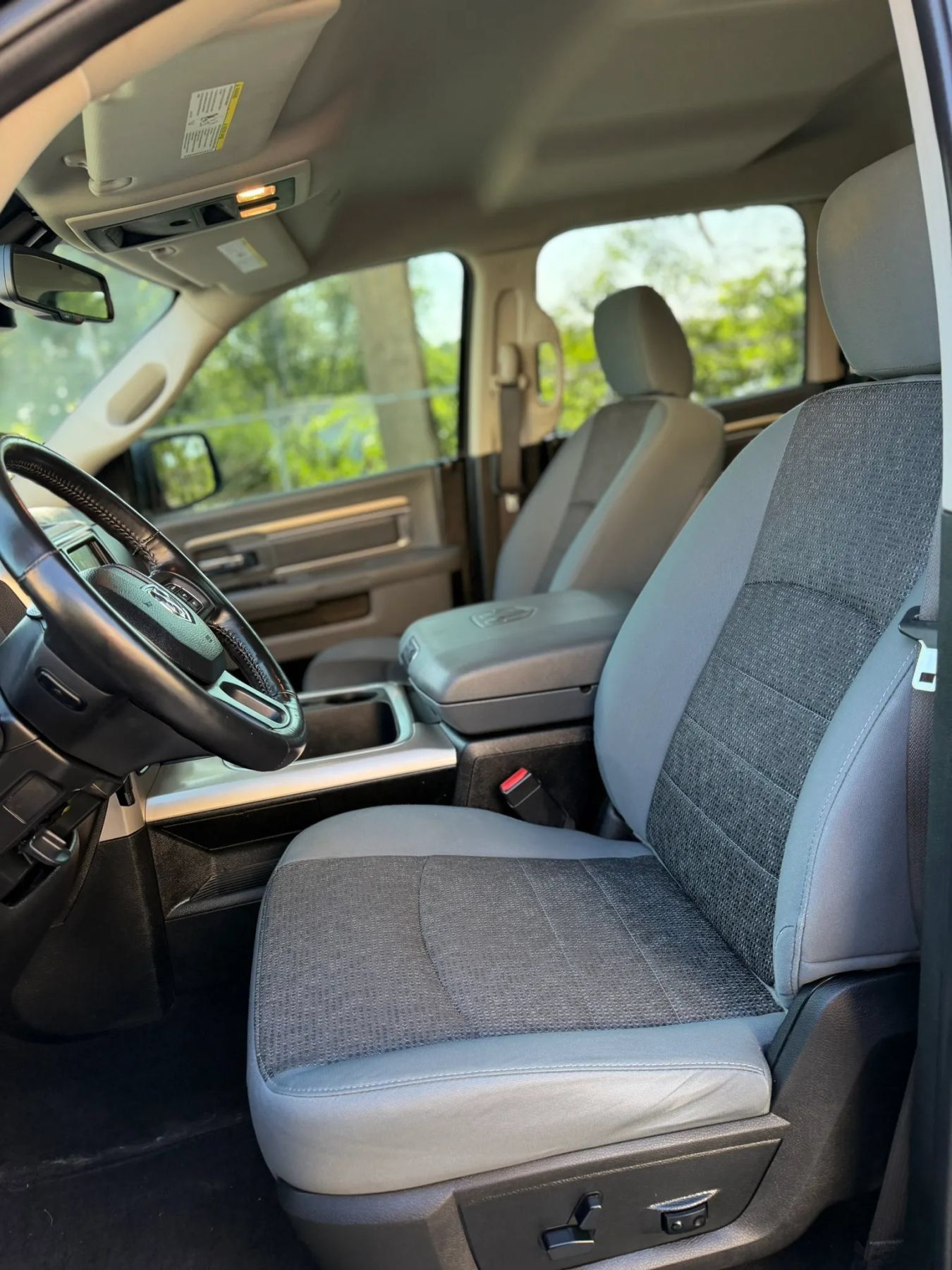 Used 2019 RAM 1500 Warlock AWD/4WD image 12