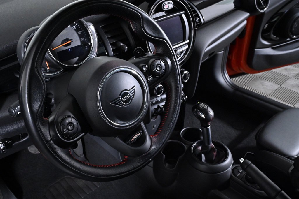 Used 2019 MINI Cooper S w/ Premium Package FWD image 13