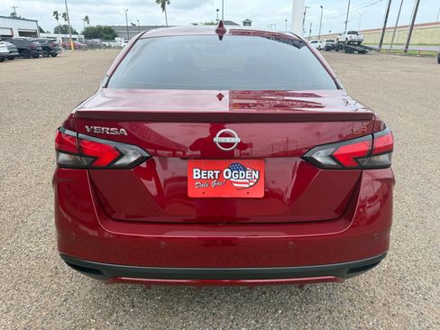 Used 2025 Nissan Versa SR w/ Trunk Package FWD image 4