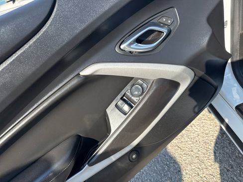 Used 2019 Chevrolet Camaro LT image 13