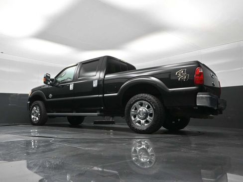 Used 2012 Ford F250 Lariat w/ Chrome Pkg image 29