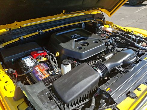 Used 2021 Jeep Wrangler Unlimited Rubicon AWD/4WD image 29