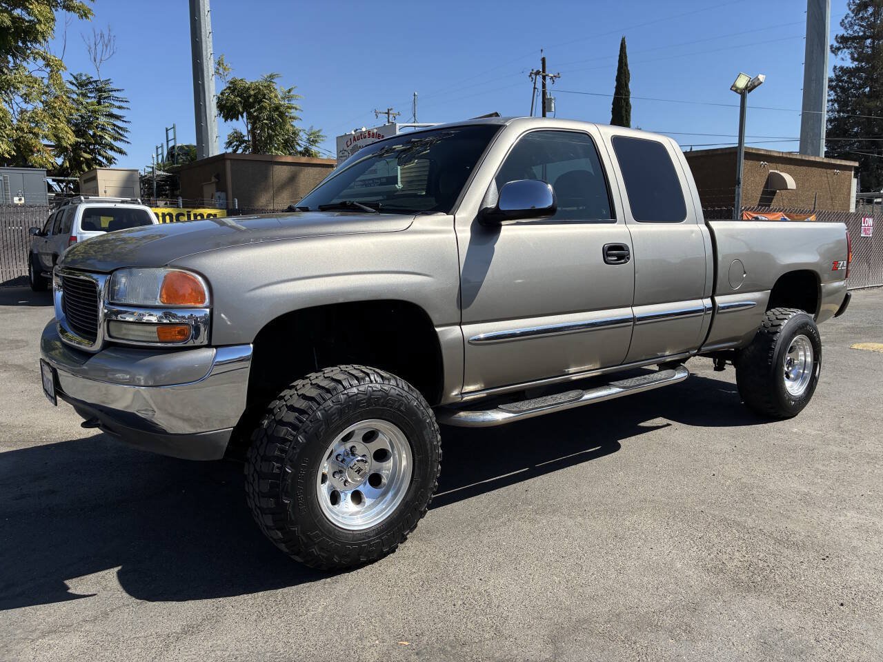 Used 2001 GMC Sierra 1500 4x4 Extended Cab w/ Off-Road Chassis Pkg image 1