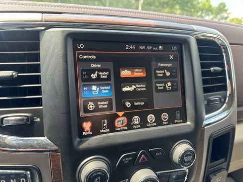 Used 2016 RAM 1500 Laramie w/ Convenience Group AWD/4WD image 20
