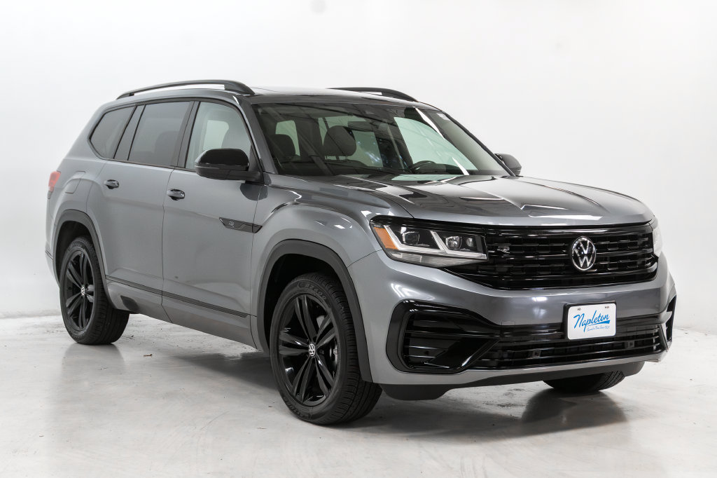 Used 2023 Volkswagen Atlas SEL R-Line AWD/4WD image 7