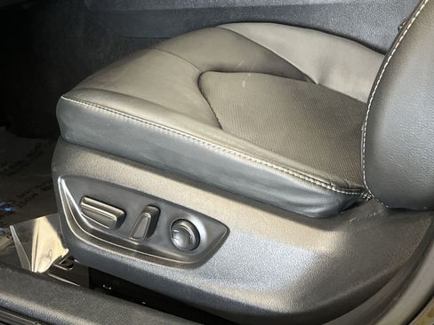 Used 2024 Toyota Camry XSE FWD image 13