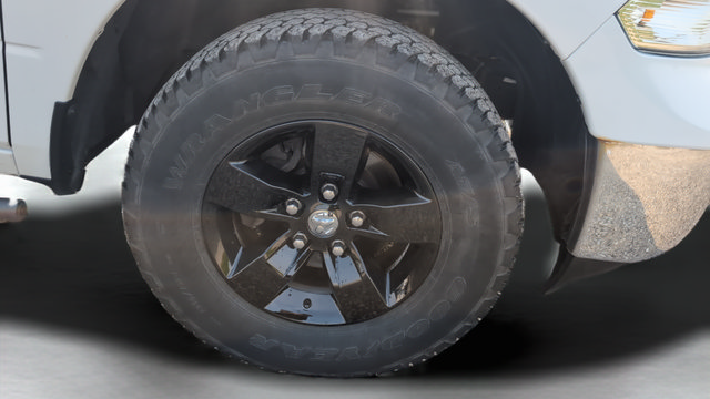 Used 2021 RAM 1500 Classic SLT AWD/4WD image 28