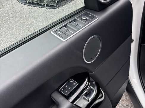 Used 2016 Land Rover Range Rover Long Wheelbase Supercharged image 5