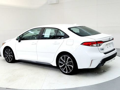 Used 2020 Toyota Corolla SE FWD image 4