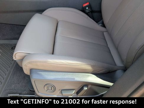 New 2025 Audi Q5 Prestige image 22