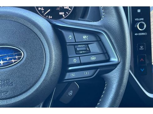 Used 2025 Subaru Forester Limited image 36
