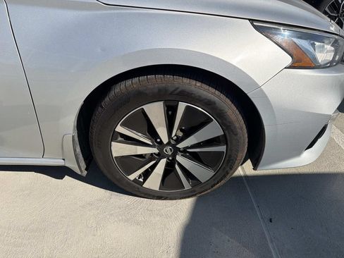 Used 2019 Nissan Altima 2.5 SV FWD image 10