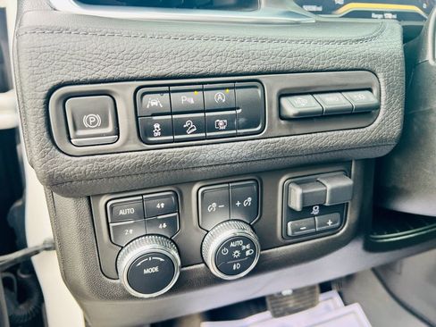 Used 2023 GMC Yukon Denali w/ Max Trailering Package image 17