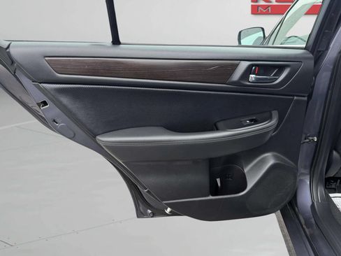 Used 2015 Subaru Legacy 2.5i Limited AWD/4WD image 23