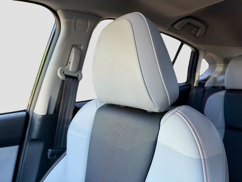 Used 2023 Subaru Crosstrek 2.5i Limited image 38