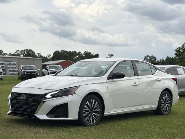 Used 2026 Nissan Altima 2.5 SV FWD image 13