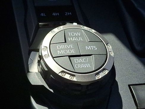 Certified 2024 Toyota Tacoma TRD Off-Road image 24