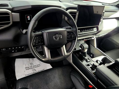 Used 2025 Toyota Tundra Limited image 31