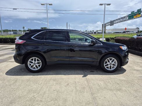 Certified 2022 Ford Edge SEL w/ Convenience Package AWD/4WD image 15