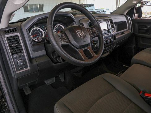 Used 2017 RAM 1500 Express w/ Express Value Package RWD image 13