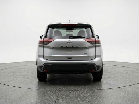 Used 2025 Nissan Rogue SV image 7