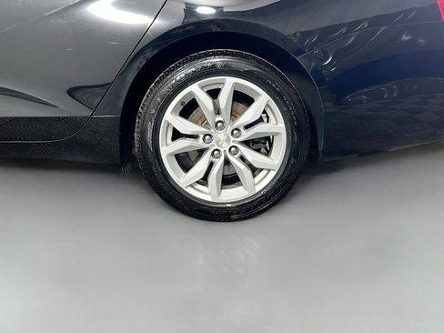 Used 2019 Chevrolet Impala LT image 28