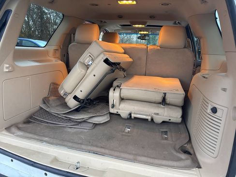 Used 2011 GMC Yukon Denali image 21