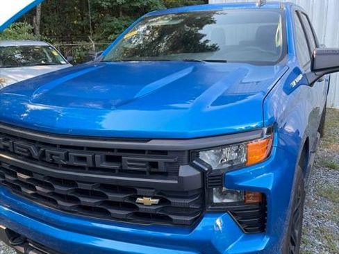 Used 2023 Chevrolet Silverado 1500 Custom AWD/4WD image 1