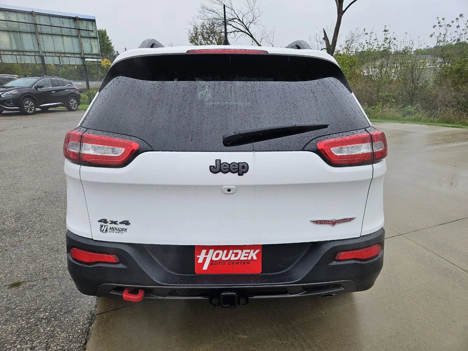 Used 2017 Jeep Cherokee Trailhawk w/ Trailer Tow Group AWD/4WD image 7
