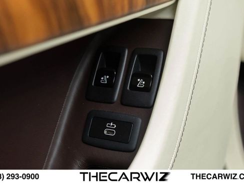 Used 2019 Rolls-Royce Cullinan AWD/4WD image 76