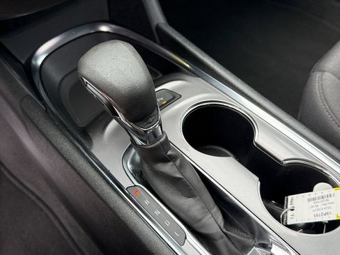 Used 2024 Chevrolet Malibu LT FWD image 31