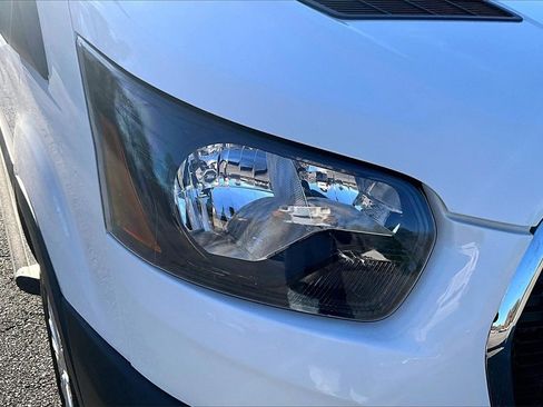 Used 2024 Ford Transit 250 Low Roof w/ Exterior Upgrade Package image 26