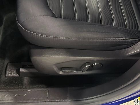 Used 2016 Ford Fusion SE FWD image 21