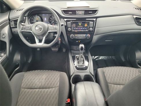 Used 2020 Nissan Rogue S image 16