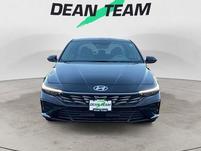 Certified 2025 Hyundai Elantra SEL w/ Cargo Package