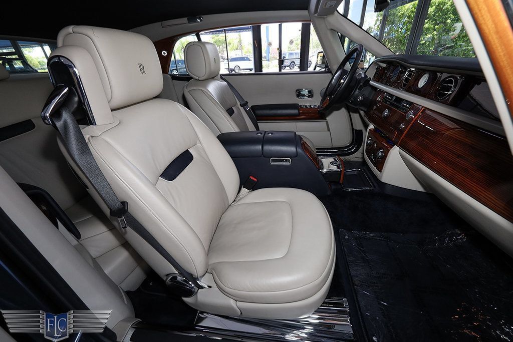 Used 2009 Rolls-Royce Phantom Coupe RWD image 19