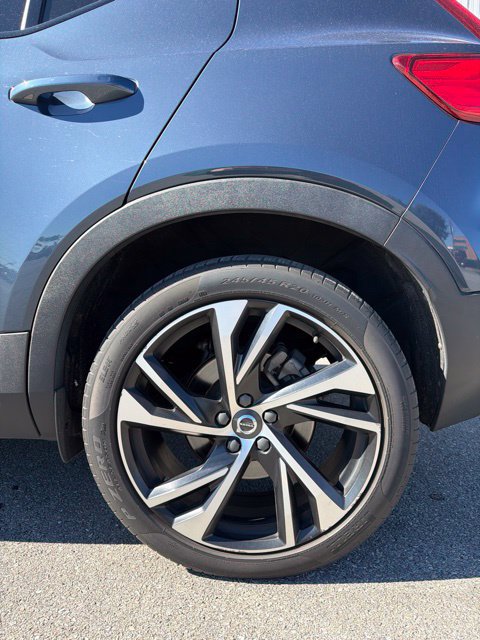 Used 2022 Volvo XC40 T5 R-Design AWD/4WD image 7