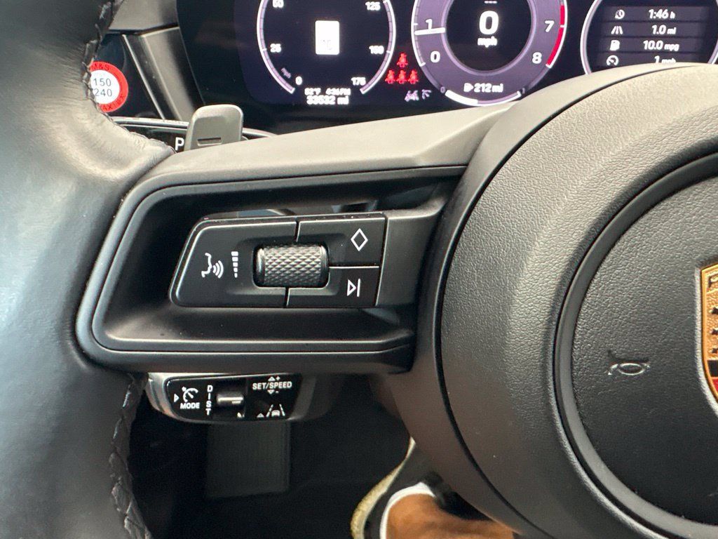 Certified 2024 Porsche Cayenne Coupe AWD/4WD image 37
