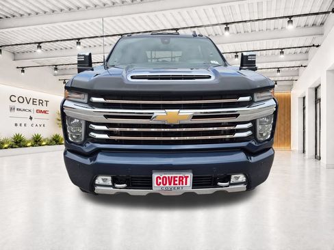 Used 2020 Chevrolet Silverado 2500 High Country w/ Z71 Off-Road Package AWD/4WD image 3