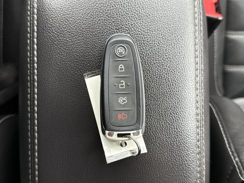Used 2017 Ford Escape Titanium AWD/4WD image 23