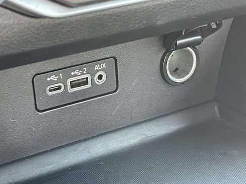 Used 2025 Nissan Altima 2.5 SV FWD image 29