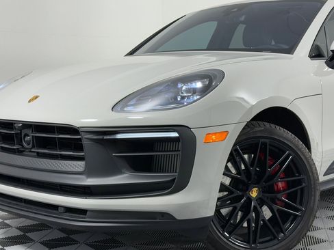 Used 2025 Porsche Macan GTS image 11