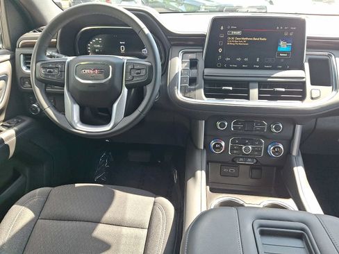 Used 2023 GMC Yukon SLE w/ Gmc Pro Safety Plus Package AWD/4WD image 14
