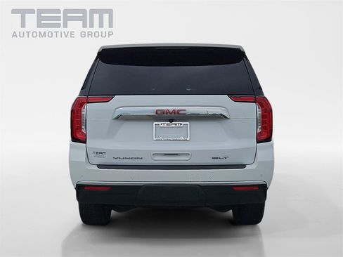 Used 2023 GMC Yukon XL SLT image 6