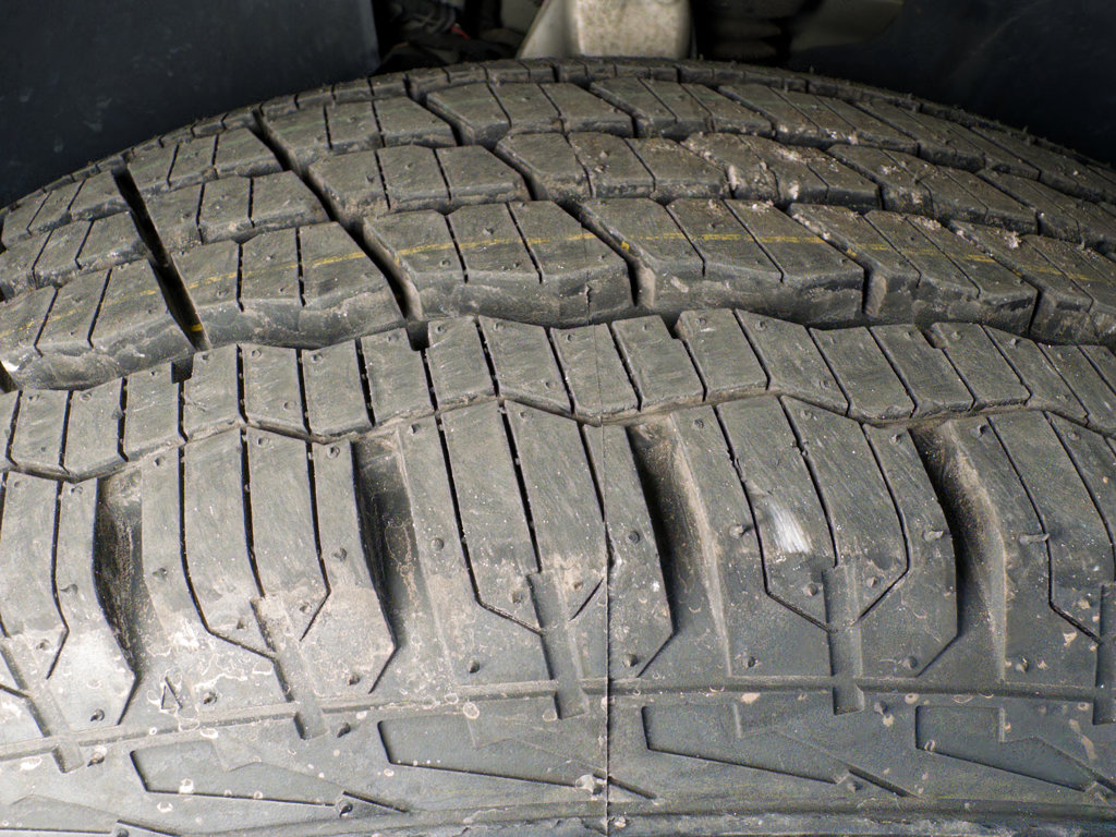 Used 2023 Rivian R1S Adventure Quad AWD/4WD image 32