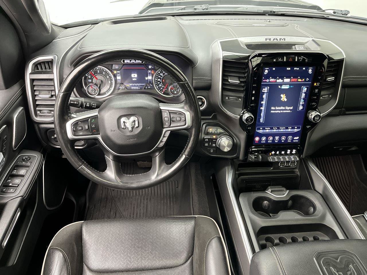 Used 2021 RAM 1500 Laramie AWD/4WD image 16
