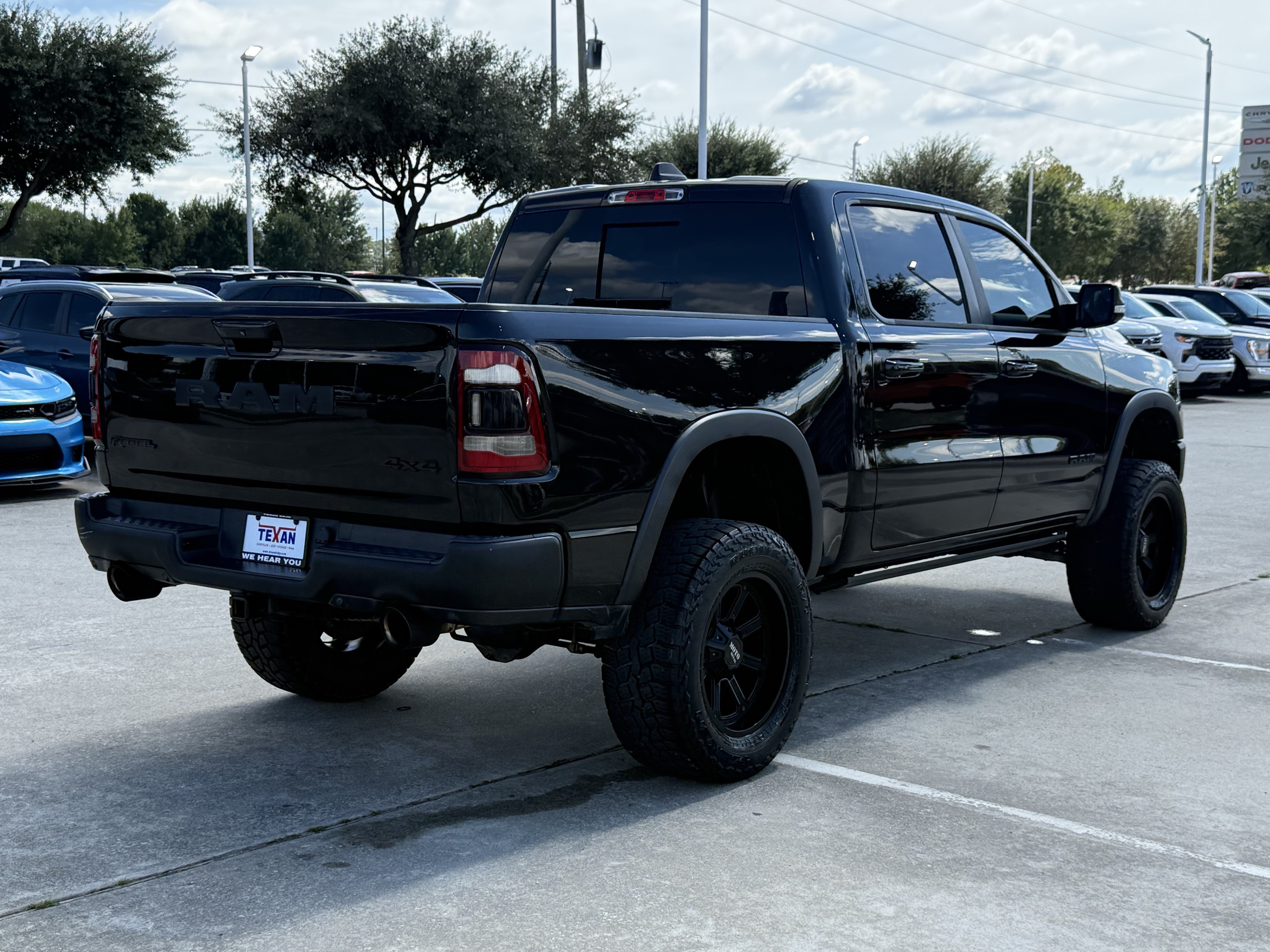 Used 2019 RAM 1500 Rebel w/ Rebel Level 2 Equipment Group AWD/4WD image 5