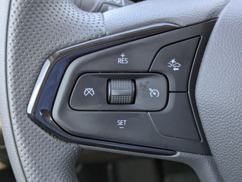 New 2026 Chevrolet Trax LT w/ Sunroof Package image 17