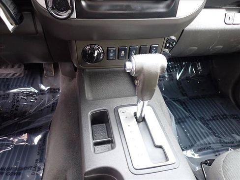 Used 2019 Nissan Frontier SV w/ Value Truck Package AWD/4WD image 18