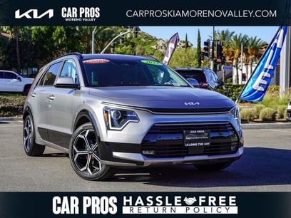 Used 2023 Kia Niro EX Touring